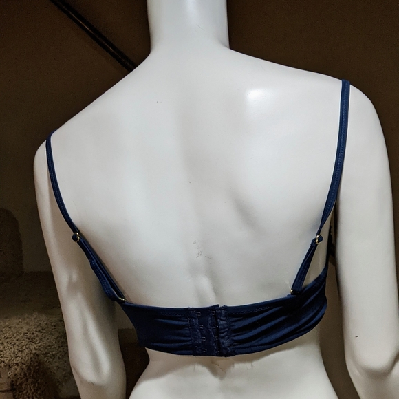 4/$25  Jessica Simpson bathing suit top S - Picture 4 of 6